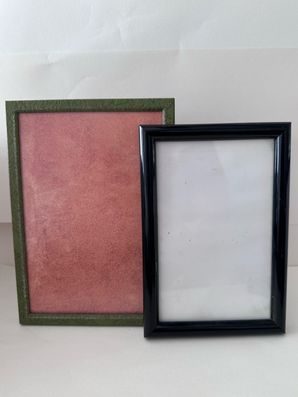 2 Vintage 5X7 Green Gold Bordered Picture Frame Velvet Back 4x6 acrylic